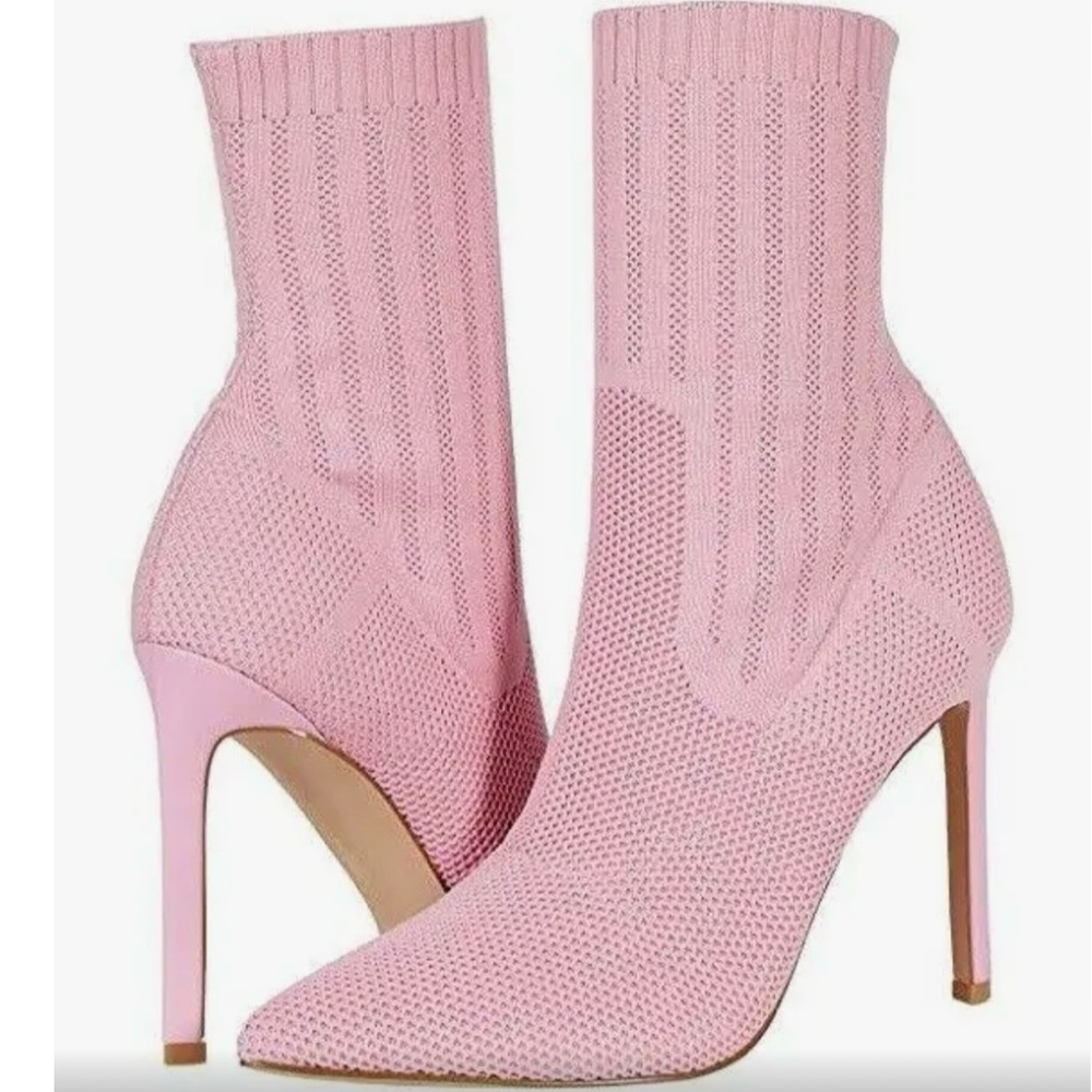 NWOB Steve Madden pink knit stiletto booties